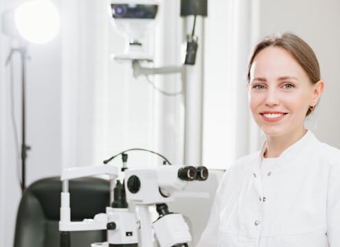 Signs Of A Cataract — Discover What To Look Out For 7 signs of a cataract melbourne