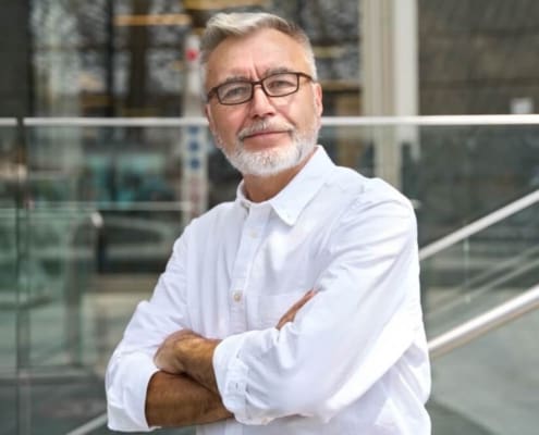 Can Cataract Surgery Be Redone For Better Reading & Driving? 2 Can Cataract Surgery Be Redone