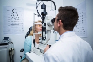 checking vision acuity checking vision acuity